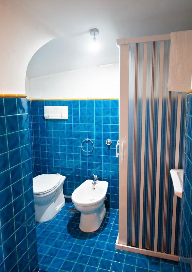 Ferienwohnung Casa "Positano" Da Ely - Salerno Centro Con Self Check-In Exterior foto