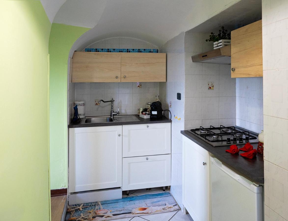 Ferienwohnung Casa "Positano" Da Ely - Salerno Centro Con Self Check-In Exterior foto