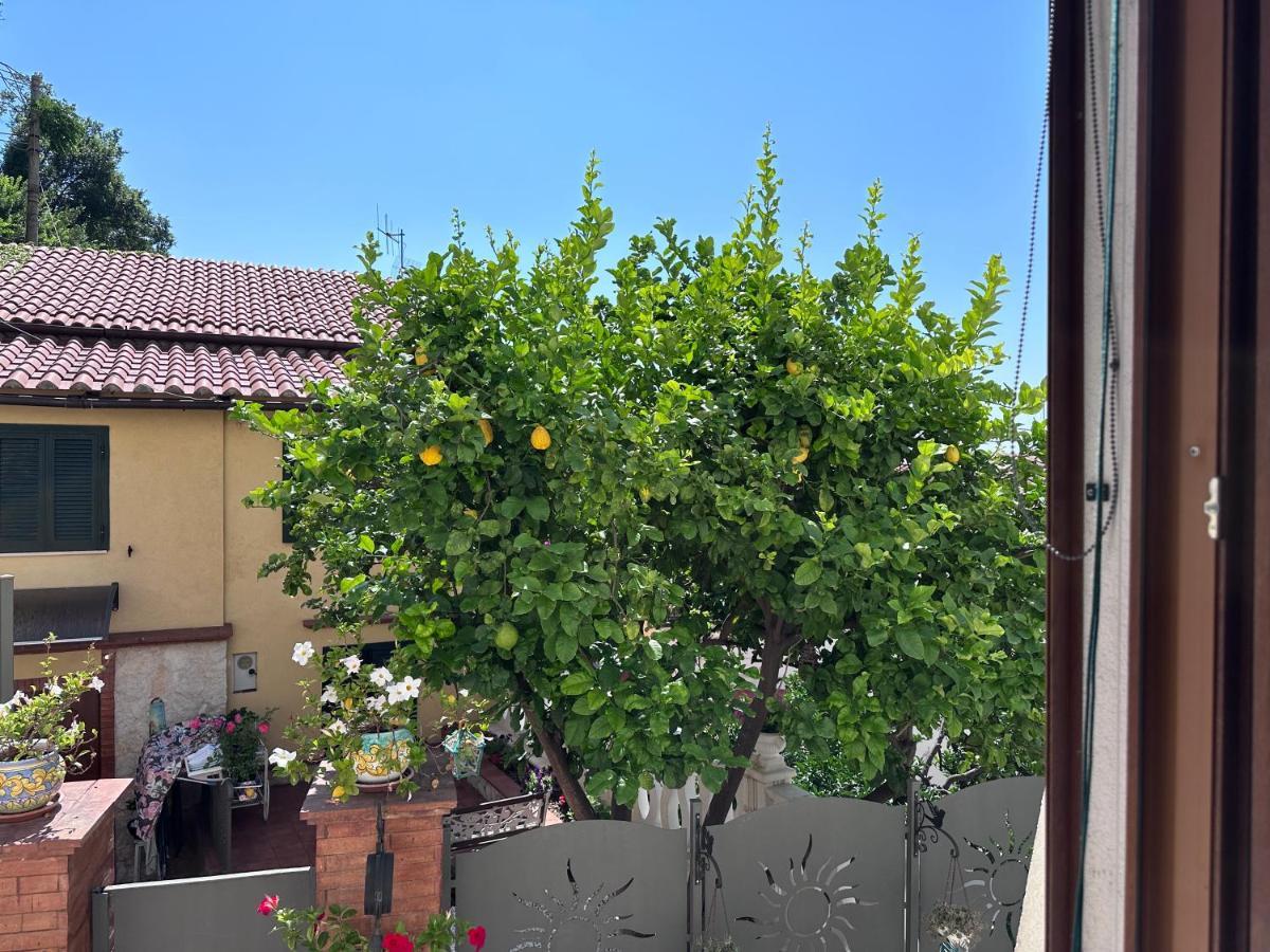Ferienwohnung Casa "Positano" Da Ely - Salerno Centro Con Self Check-In Exterior foto